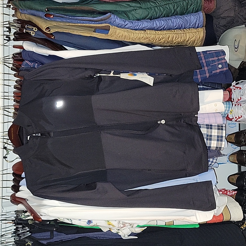 Vuori Black Windbreaker Jacket